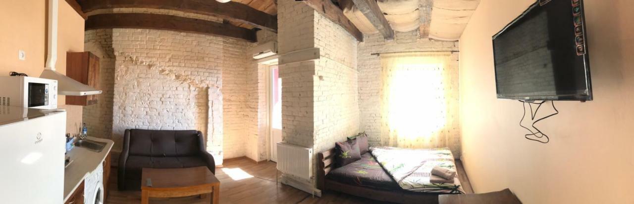 Two-Floor Apartments And Studio 2-Х Этажные Апартаменты И Студия В Самом Центре Jarkov Exterior foto